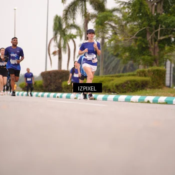 Runner Photo 7540845
