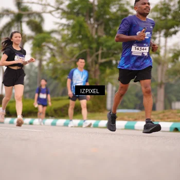 Runner Photo 7540853