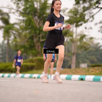 Runner Photo 7540857