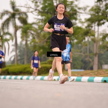 Runner Photo 7540861