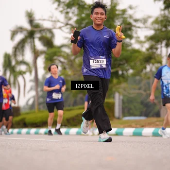 Runner Photo 7540864