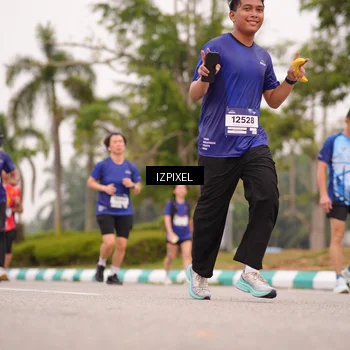 Runner Photo 7540867