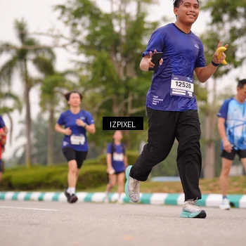 Runner Photo 7540870