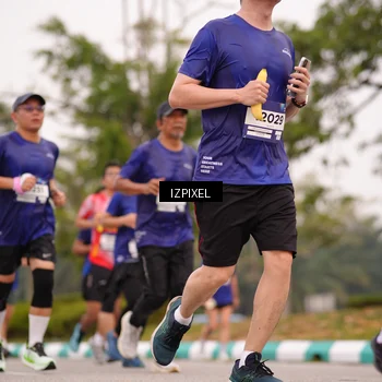 Runner Photo 7540875
