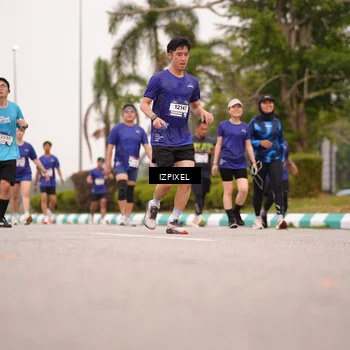 Runner Photo 7540890