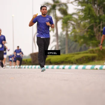 Runner Photo 7540930