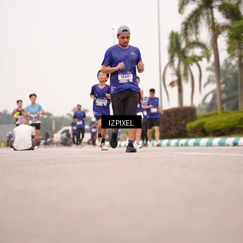 Runner Photo 7540939