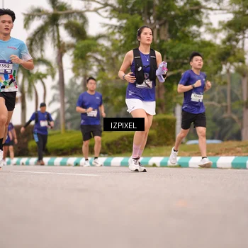Runner Photo 7540953