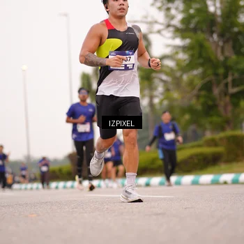 Runner Photo 7540961
