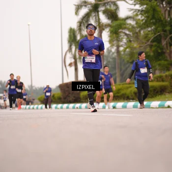 Runner Photo 7540965