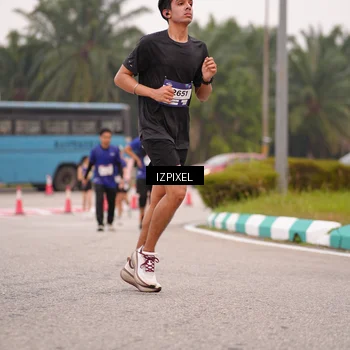 Runner Photo 7541007