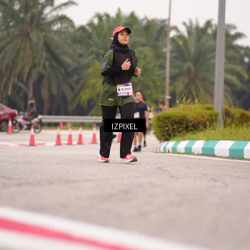 Runner Photo 7541023