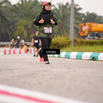 Runner Photo 7541028