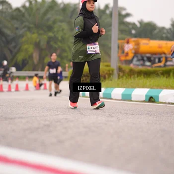 Runner Photo 7541029
