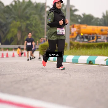 Runner Photo 7541031
