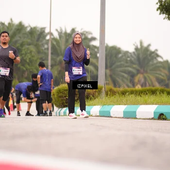 Runner Photo 7541039