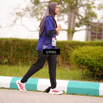 Runner Photo 7541065
