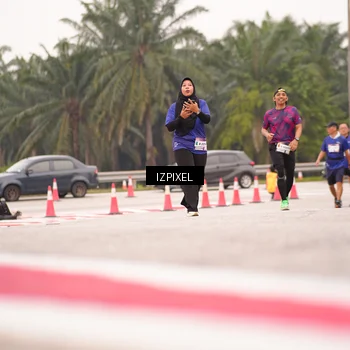 Runner Photo 7541104