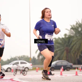 Runner Photo 7541110
