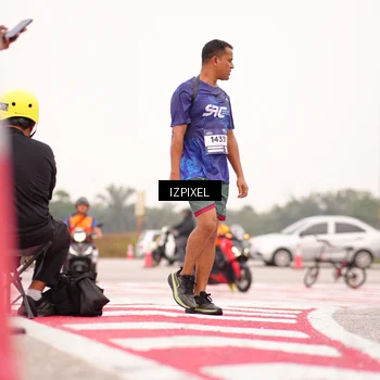 Runner Photo 7541131