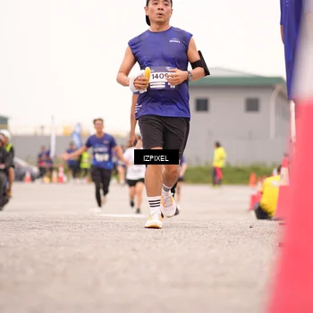 Runner Photo 7541189