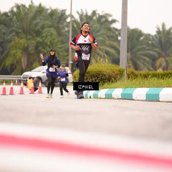 Runner Photo 7541240