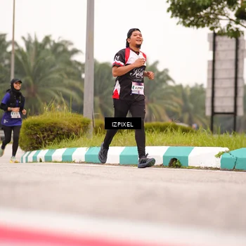 Runner Photo 7541241