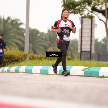 Runner Photo 7541244