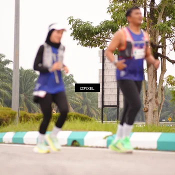 Runner Photo 7541304