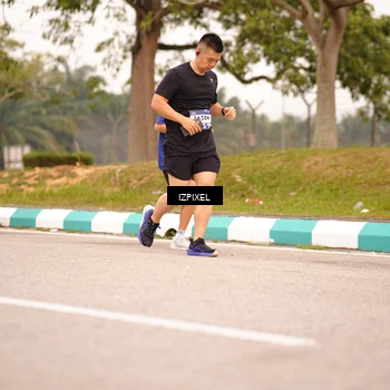 Runner Photo 7541409
