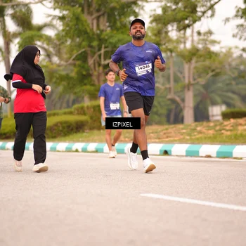 Runner Photo 7541418