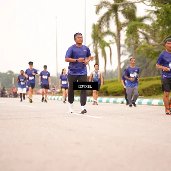 Runner Photo 7541459