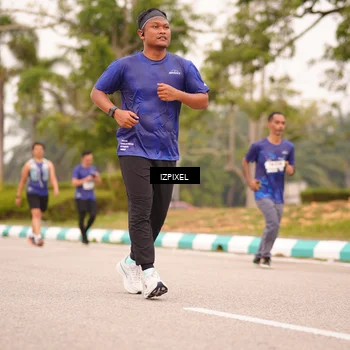 Runner Photo 7541469