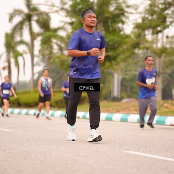 Runner Photo 7541472