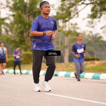 Runner Photo 7541473