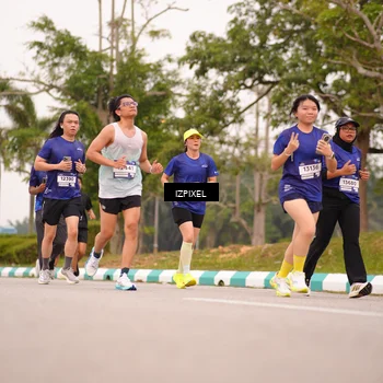 Runner Photo 7541503