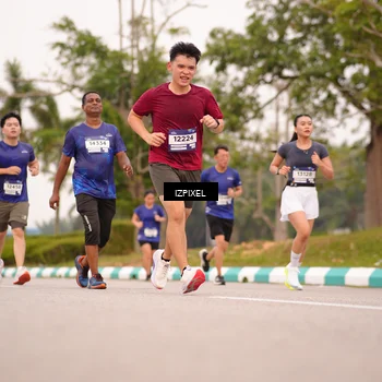 Runner Photo 7541505
