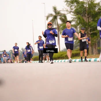 Runner Photo 7541592