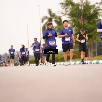 Runner Photo 7541596