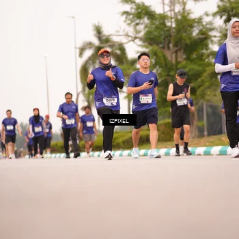 Runner Photo 7541597