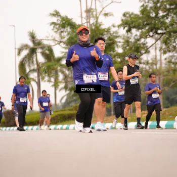 Runner Photo 7541600