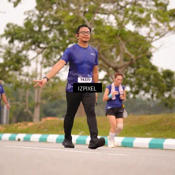 Runner Photo 7541614