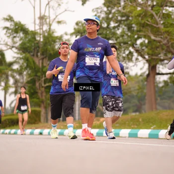 Runner Photo 7541624