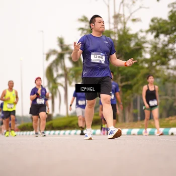 Runner Photo 7541638