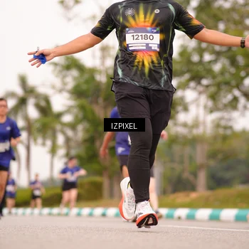 Runner Photo 7541674