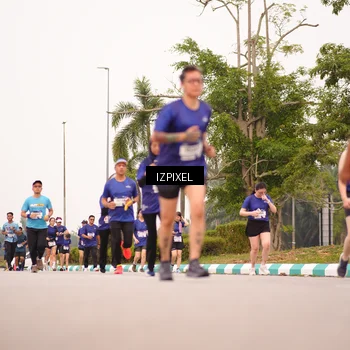 Runner Photo 7541679