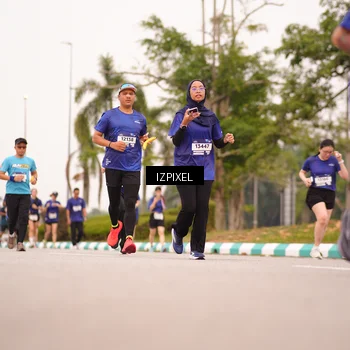 Runner Photo 7541684