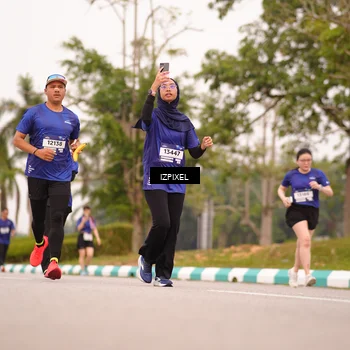 Runner Photo 7541698