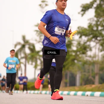 Runner Photo 7541705