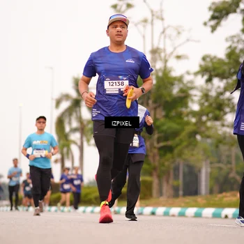 Runner Photo 7541715